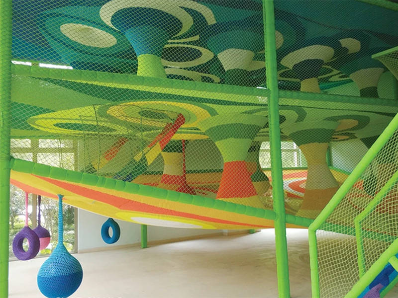 Rope net rainbow playground